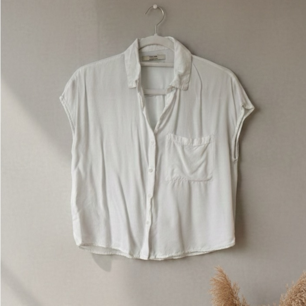 Pull&Bear White Cap Sleeve Slight Crop Button Down Shirt